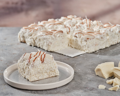 Beyaz Profiterollü Mono Pasta